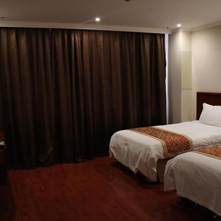 Greentree Inn Shenyang Shengjing Hospital Shenyang Liaol Road Business Hotel Exterior foto